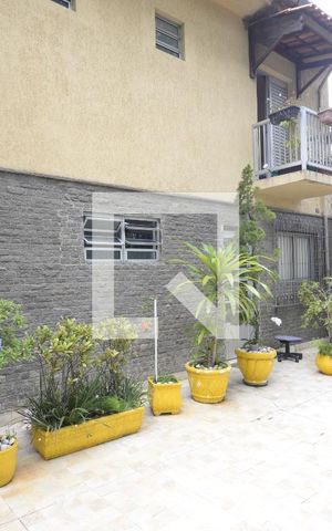Casa à venda com 213m², 3 quartos e 2 vagasQuintal