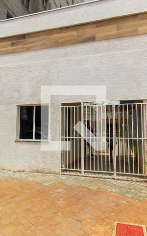 Apartamento para alugar com 33m², 2 quartos e sem vaga Apartamento para alugar com 33m², 2 quartos e sem vagaFachada