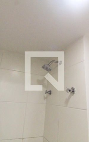 Apartamento para alugar com 33m², 2 quartos e sem vaga Apartamento para alugar com 33m², 2 quartos e sem vagaBanheiro