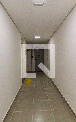 Apartamento para alugar com 33m², 2 quartos e sem vaga Apartamento para alugar com 33m², 2 quartos e sem vagaHall