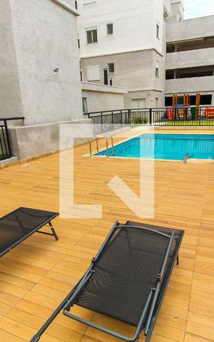 Apartamento para alugar com 33m², 2 quartos e sem vaga Apartamento para alugar com 33m², 2 quartos e sem vagaPiscina