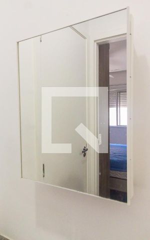 Apartamento para alugar com 33m², 2 quartos e sem vaga Apartamento para alugar com 33m², 2 quartos e sem vagaBanheiro