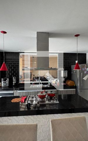 Casa de condomínio à venda com 280m², 4 quartos e 1 vaga Casa de condomínio à venda com 280m², 4 quartos e 1 vagaCozinha