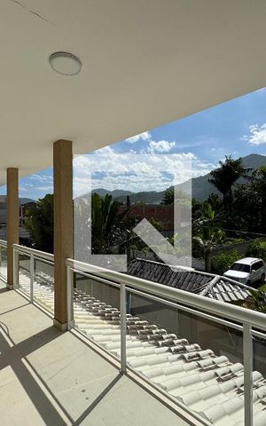 Casa de condomínio à venda com 280m², 4 quartos e 1 vaga Casa de condomínio à venda com 280m², 4 quartos e 1 vagaSuíte 1 - Varanda