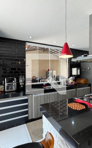 Casa de condomínio à venda com 280m², 4 quartos e 1 vaga Casa de condomínio à venda com 280m², 4 quartos e 1 vagaCozinha