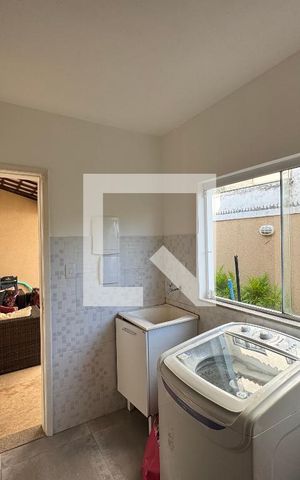 Casa de condomínio à venda com 280m², 4 quartos e 1 vaga Casa de condomínio à venda com 280m², 4 quartos e 1 vagaÁrea de Serviço