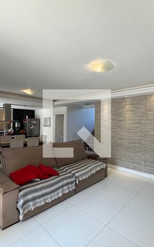 Casa de condomínio à venda com 280m², 4 quartos e 1 vaga Casa de condomínio à venda com 280m², 4 quartos e 1 vagaSala