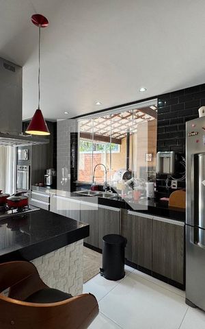Casa de condomínio à venda com 280m², 4 quartos e 1 vaga Casa de condomínio à venda com 280m², 4 quartos e 1 vagaCozinha