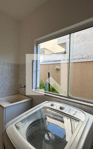 Casa de condomínio à venda com 280m², 4 quartos e 1 vaga Casa de condomínio à venda com 280m², 4 quartos e 1 vagaÁrea de Serviço