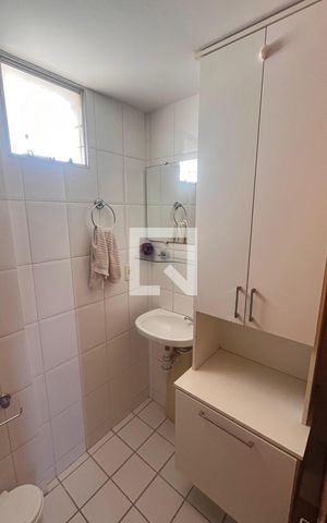 Apartamento à venda com 65m², 2 quartos e 1 vaga Apartamento à venda com 65m², 2 quartos e 1 vagaBanheiro Social