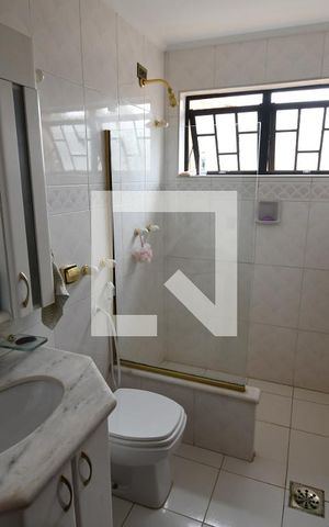 Casa de condomínio à venda com 400m², 5 quartos e 4 vagasBanheiro 1