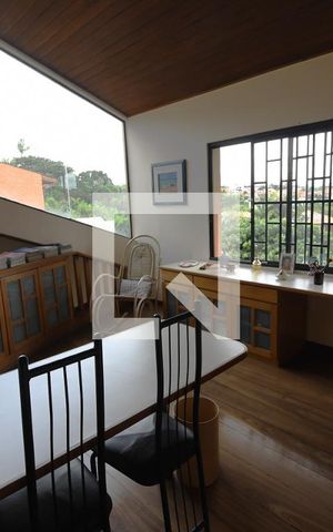 Casa de condomínio à venda com 400m², 5 quartos e 4 vagasSala/Escritório
