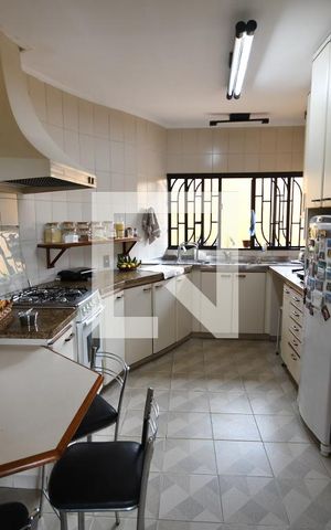 Casa de condomínio à venda com 400m², 5 quartos e 4 vagasCozinha