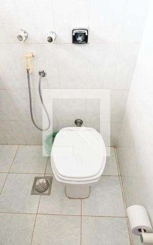Casa de condomínio à venda com 400m², 5 quartos e 4 vagasBanheiro 3