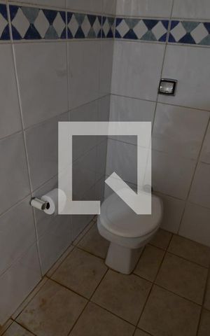 Casa de condomínio à venda com 400m², 5 quartos e 4 vagasBanheiro de Piscina