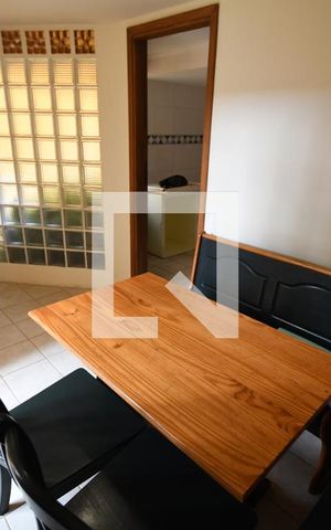 Casa de condomínio à venda com 400m², 5 quartos e 4 vagasComodo Auxiliar