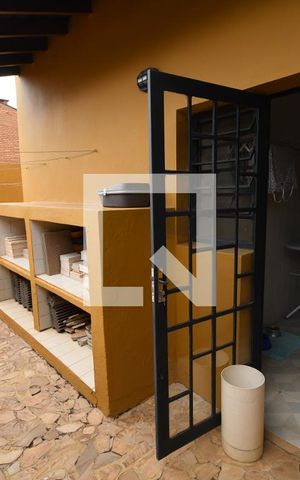 Casa de condomínio à venda com 400m², 5 quartos e 4 vagasÁrea de Serviço