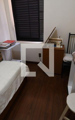Casa de condomínio à venda com 400m², 5 quartos e 4 vagasQuarto de Serviço