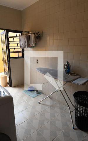 Casa de condomínio à venda com 400m², 5 quartos e 4 vagasÁrea de Serviço
