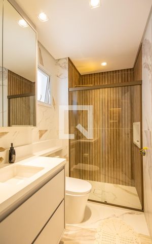 Apartamento à venda com 136m², 3 quartos e 2 vagas Apartamento à venda com 136m², 3 quartos e 2 vagasBanheiro da Suíte 3