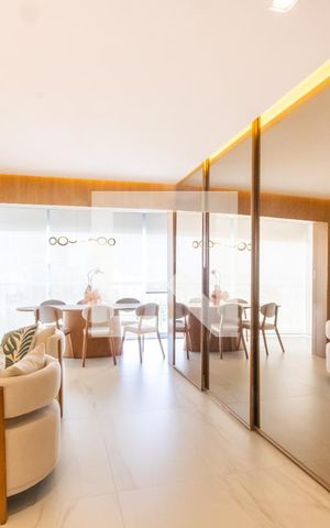 Apartamento à venda com 136m², 3 quartos e 2 vagas Apartamento à venda com 136m², 3 quartos e 2 vagasSala