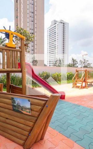 Apartamento à venda com 136m², 3 quartos e 2 vagas Apartamento à venda com 136m², 3 quartos e 2 vagasÁrea comum - Playground