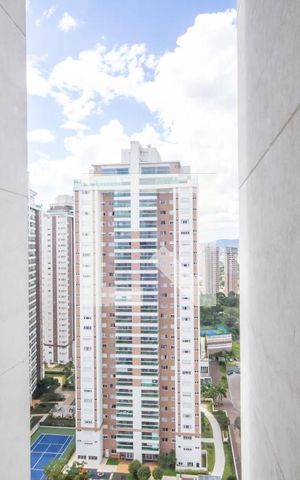 Apartamento à venda com 136m², 3 quartos e 2 vagas Apartamento à venda com 136m², 3 quartos e 2 vagasVista da Suíte 3