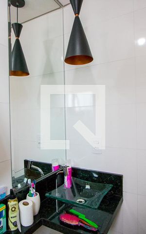 Apartamento à venda com 120m², 3 quartos e 2 vagasBanheiro do quarto 1