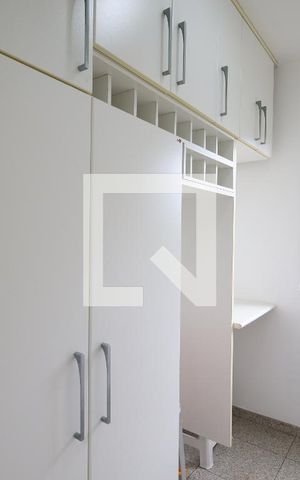 Apartamento à venda com 288m², 4 quartos e 4 vagasQuarto de Serviço
