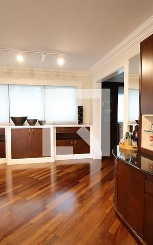 Apartamento à venda com 288m², 4 quartos e 4 vagasSala