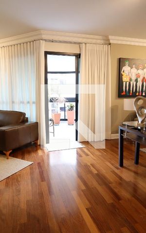 Apartamento à venda com 288m², 4 quartos e 4 vagasSala