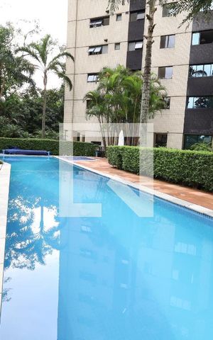 Apartamento à venda com 288m², 4 quartos e 4 vagasÁrea comum - Piscina