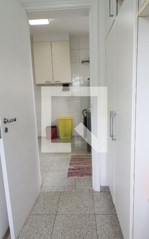 Apartamento à venda com 288m², 4 quartos e 4 vagasQuarto de Serviço