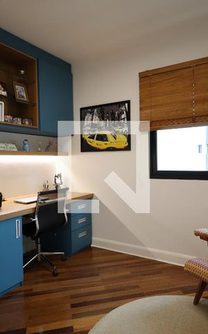 Apartamento à venda com 288m², 4 quartos e 4 vagasEscritório