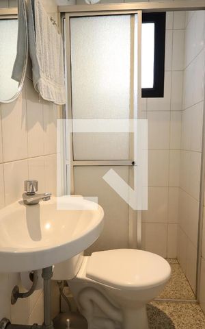 Apartamento à venda com 288m², 4 quartos e 4 vagasBanheiro de serviço