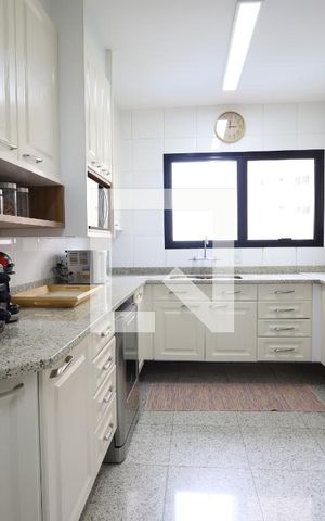Apartamento à venda com 288m², 4 quartos e 4 vagasCozinha