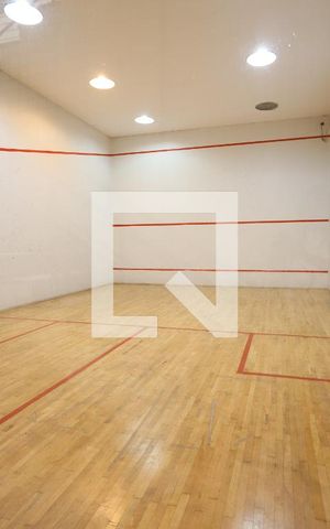 Apartamento à venda com 288m², 4 quartos e 4 vagasQuadra de Squash