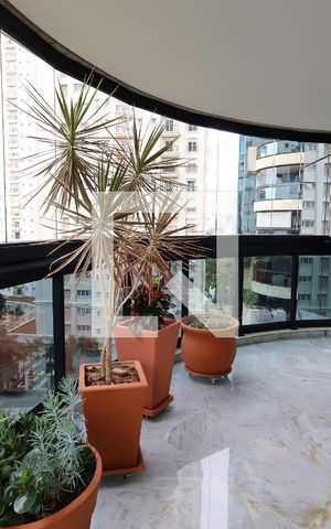 Apartamento à venda com 288m², 4 quartos e 4 vagasVaranda 