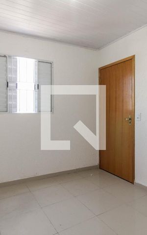 Casa de condomínio para alugar com 65m², 2 quartos e sem vaga Casa de condomínio para alugar com 65m², 2 quartos e sem vagaQuarto 1