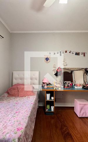 Casa à venda com 175m², 3 quartos e 2 vagasQuarto 2