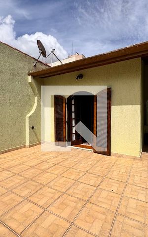 Casa à venda com 175m², 3 quartos e 2 vagasVaranda