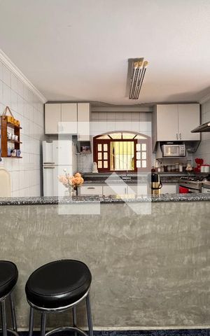 Casa à venda com 175m², 3 quartos e 2 vagasCozinha 