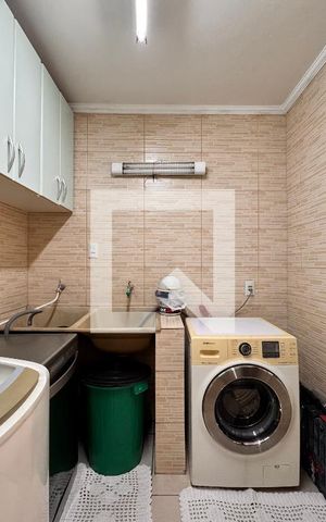 Casa à venda com 175m², 3 quartos e 2 vagasLavanderia