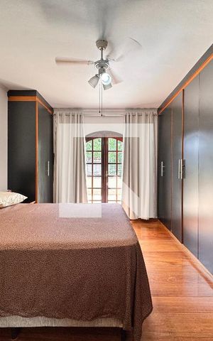 Casa à venda com 175m², 3 quartos e 2 vagasSuite 