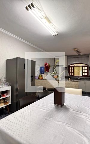 Casa à venda com 175m², 3 quartos e 2 vagasCozinha 