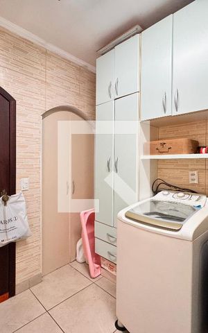 Casa à venda com 175m², 3 quartos e 2 vagasLavanderia