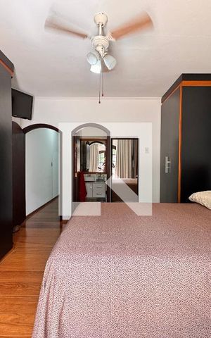 Casa à venda com 175m², 3 quartos e 2 vagasSuite 