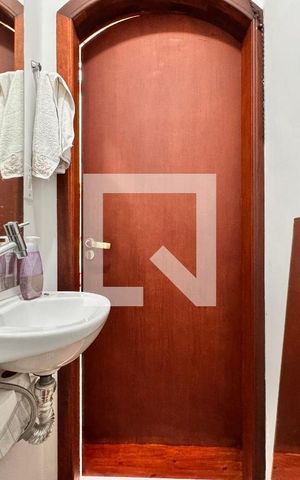 Casa à venda com 175m², 3 quartos e 2 vagasLavabo 2