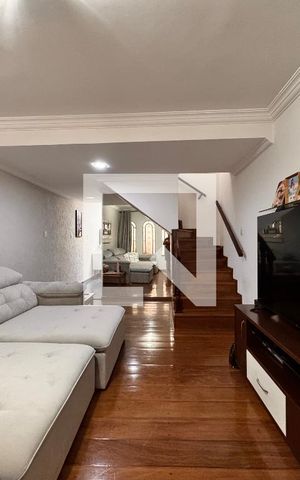 Casa à venda com 175m², 3 quartos e 2 vagasSala