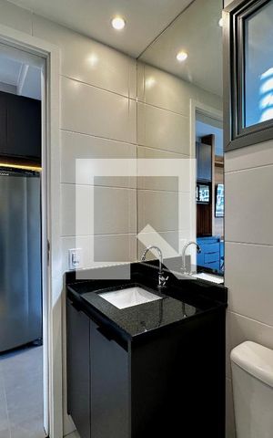 Studio para alugar com 30m², 0 quarto e sem vaga Studio para alugar com 30m², 0 quarto e sem vagaBanheiro